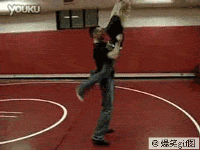 86b379b4jw1dumbbc2y7dg.gif